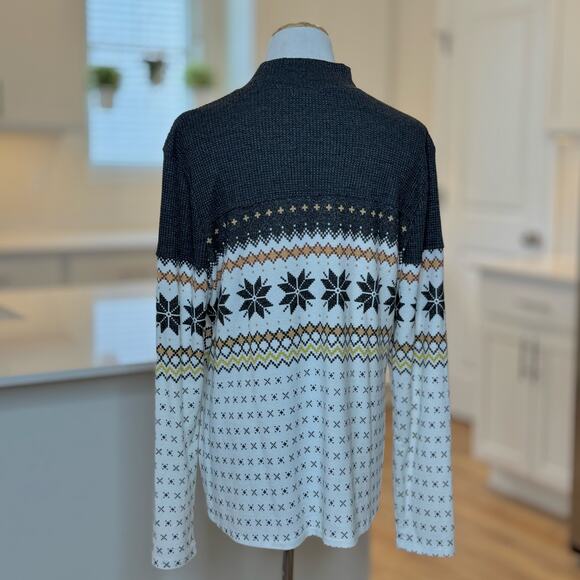 Maurices | Gray Mock Neck Winter Holiday Print Long Sleeve Top - Picture 3 of 4